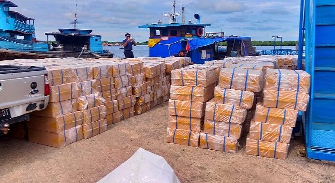 Bea Cukai Berhasil Gagalkan Penyeludupan 9.5 Juta Batang Rokok Dari Singapore Senilai 10 Milyar Rupiah