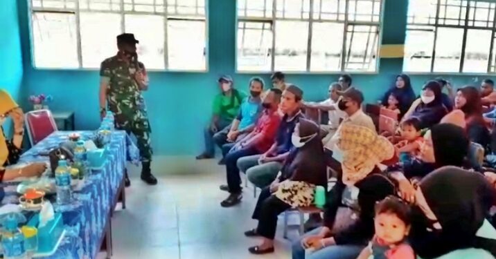 Koramil 02 Moro Kodim 0317 Sosialisasi Vaksinasi Anak Bersama Orang Tua Di Moro