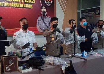 700 Personel Polisi Grebek Sarang Narkoba, Temukan Paket Sabu Dan Busur Panah