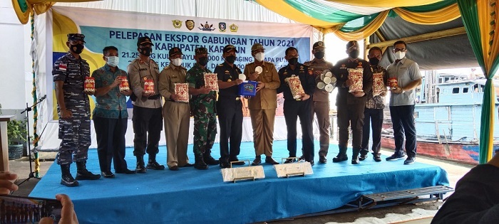 PT Pulau Mas Mulia Moro Lakukan Pelepasan Ekspor Gabungan Akhir Tahun