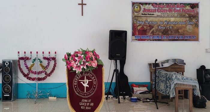 PT Timah Tbk Serahkan Bantuan Untuk Renovasi Rumah Ibadah Di Prayun