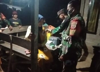 Koramil 02 Moro Bersama Timkes Kodim 0317 Lakukan Vaksinasi Door To Door Bagi Masyarakat