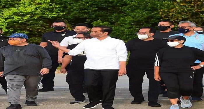 Presiden Jokowi Berolahraga Didampingi Gubernur Ansar Sebelum Gelar Pertemuan Dengan PM Singapura Di Bintan