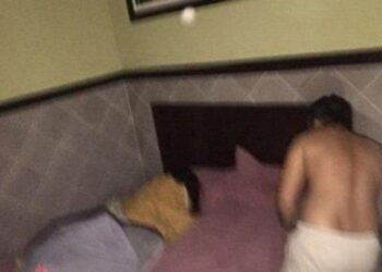 Wanita Ini Bikin Mertua Pria Geleng-geleng Kepala di Kamar Hotel, Ini Ulahnya di Belakang Suami