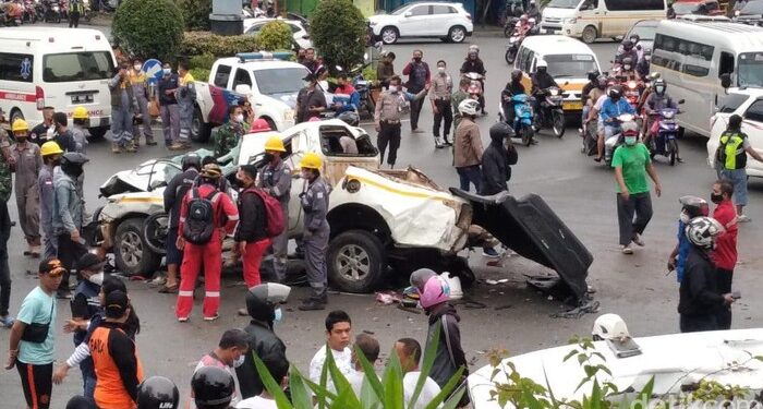 5 Orang Meninggal Akibat Kecelakaan Maut Truk Tronton Balikpapan