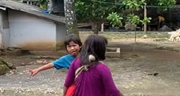 Viral Video Ibu ODGJ Mengasuh Anaknya Penuh Cinta, Netizen: Air Mataku Menetes