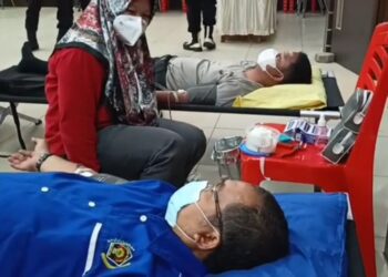 Melalui Kegiatan Donor Darah, PWI Karimun Kumpulkan 25 Kantong Darah