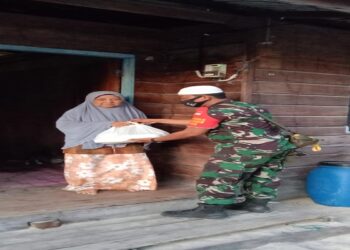 Warga Desa Jang Ucapkan Terimakasih Kepada Koramil 02 Moro Saat Bersedekah Subuh