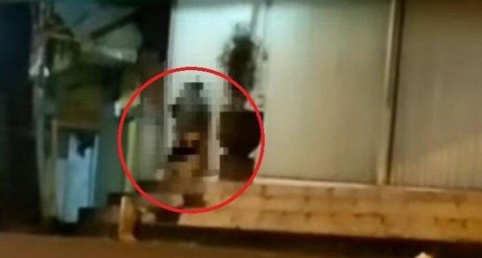 Di Emperan Toko Pun Disikat, Birahi Memuncak Bikin Kakek Tua Berhubungan Badan Sama Wanita Muda