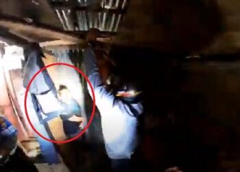 Digerebek, Istri Pengedar Narkoba Ngumpet Di Gantungan Baju, Polisi Sampai Ngakak