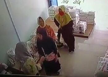 Video Viral Pencurian Beras Lewat Selangkangan