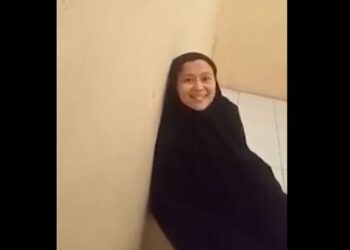 Ekspresi Senyum Ibu Usai Gorok Anak Kandung Di Brebes