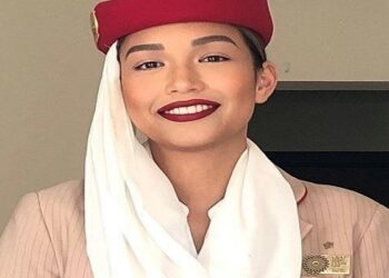 Kisah Kartika, Warga Batam Yang Jadi Pramugari Maskapai Terbaik Di Dunia
