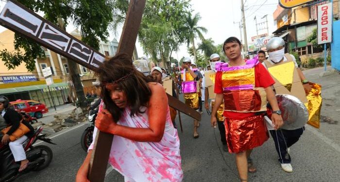 Mahasiswa Di Nigeria Meninggal Saat Peragakan Penyaliban Kristus, Sempat Disangka Lelucon