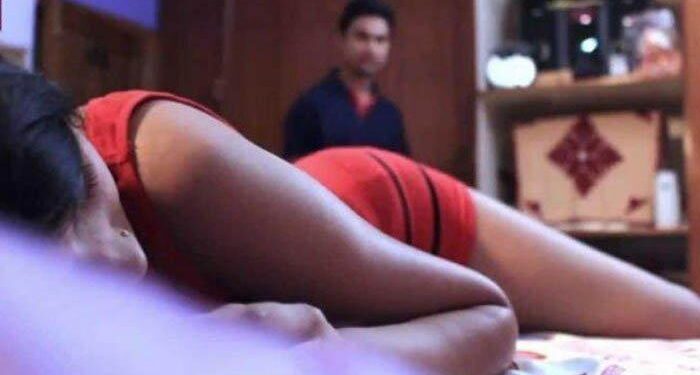 Malam Berhubungan Intim Dengan Istri, Siangnya Pria Tua Ini Setubuhi Putri Tiri