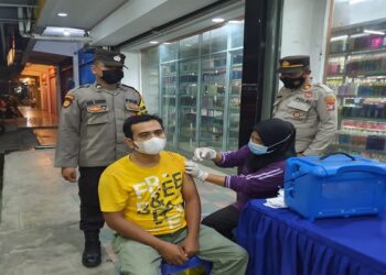 Polres Karimun Melaksanakan Vaksinasi Di Bulan Ramadhan