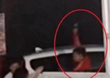 Bawa Istrinya Yang Pendarahan, Bripka AG Keluarkan Tembakan Peringatan Saat Diadang Warga