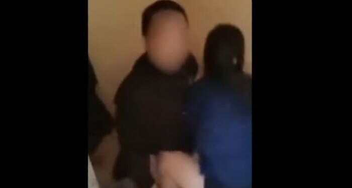 Pria Ini Jadi ‘Gila’ Usai Setubuhi Gadis Belia Keterbelakangan Mental Di Toilet Masjid