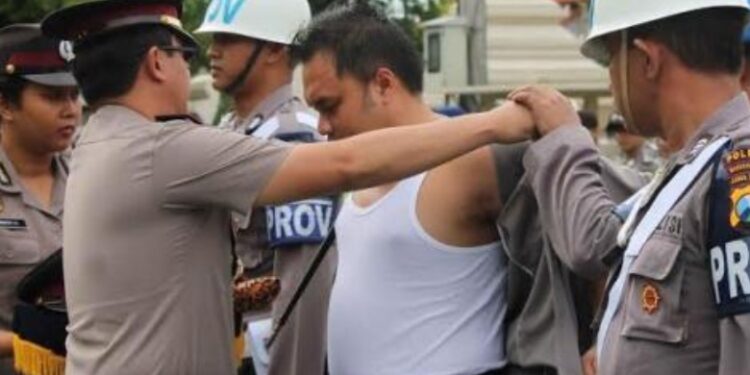 Dilapor Istri Oknum Polisi Langsung Dipecat, Ini Kasusnya