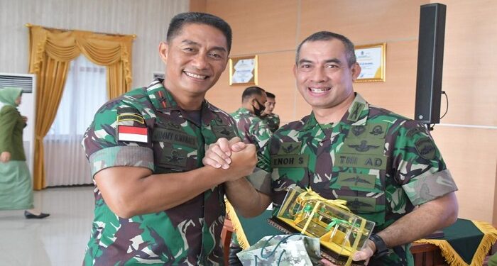 Brigjen TNI Jimmy Pimpin Sertijab Kasrem Dan Kasilog Kasrem 033/WP