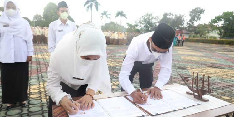 Ratusan CPNS dan P3K Terima SK dari Bupati Karimun