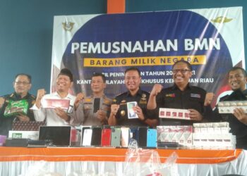 Kanwil DJBC Kepri Musnahkan 3304 Buah Handphone Salah Satunya Merek iPhone