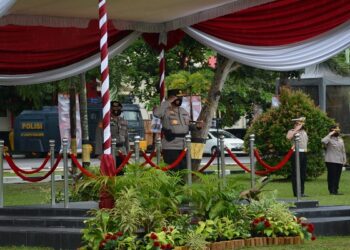 Kapolda Kepri Pimpin Upacara Kenaikan Pangkat 337 Personel Polda Kepri Dan Polres Jajaran Periode 1 Juli 2022