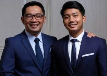 Ridwan Kamil Bersyukur Bisa Kembali Peluk dan Azani Eril: Hai Eril, saatnya Kamu Pulang ke Tanah Air