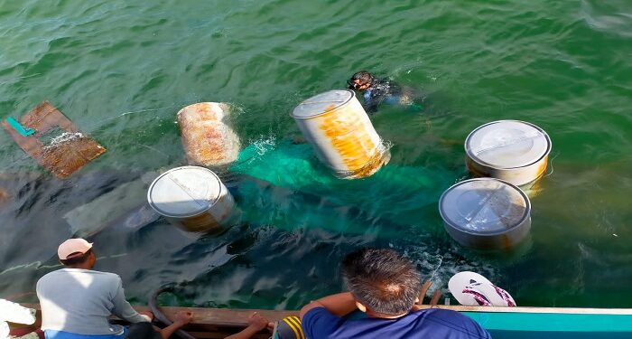 Kapal Nelayan Tabrak Pompong Nelayan Di Karimun