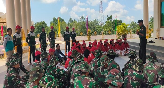 Dandim 0318/Natuna melaksanakan pengecekan Paskibraka kabupaten Natuna