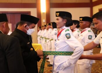 Gubernur Ansar Kukuhkan 38 Anggota Paskibraka 2022 Provinsi Kepri