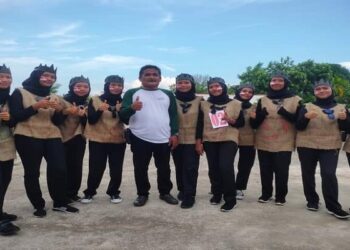 SMA Negeri 1 Moro Semarakkan HUT RI 77 Dengan Permainan Tradisional Diakhiri Gerak Jalan Kreasi Siswa