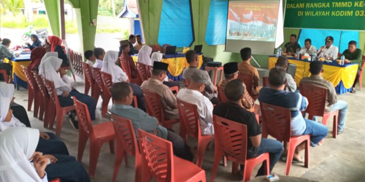 Lewat TMMD TNI Sosialisasikan Wasbang  Kepada Masyarakat dan Pelajar