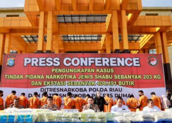 Polda Riau dan Polres Dumai Tangkap 16 Pelaku Narkoba, Amankan 203 Kg Sabu dan 404.491 Butir Ekstasi