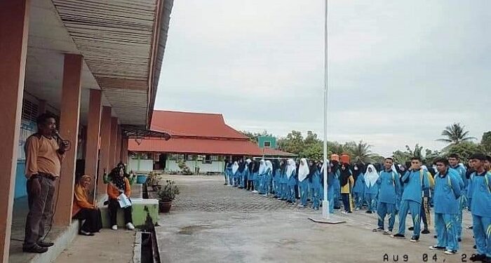 Ini Pesan Kepala sekolah SMA Negeri 1 Moro, Simak Baik-baik!