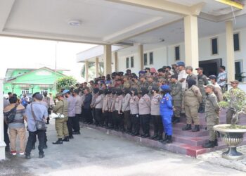 Serikat Pekerja Seluruh Indonesia Kabupaten Karimun di Gedung DPRD                              