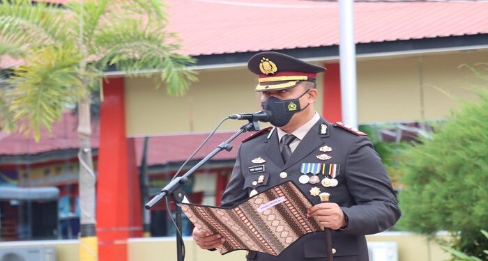 Kapolres Karimun Pimpin Upacara Dalam Rangka Hari Pahlawan ke 77 Tahun 2022