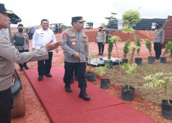 Kapolri Tinjau Langsung Perumahan Graha Bhayangkara, Gereja Ouikumene Tri Tunggal Kudus Dan Pura Adistana Samanasya Polda Kepri