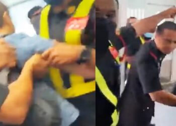 Overbooked, Pesawat Air Asia Seret Penumpang Keluar