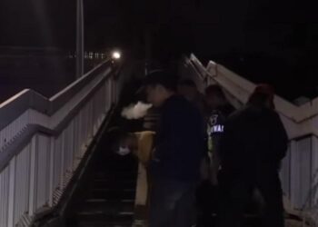 Video viral, Seorang Pria Tewas di JPO Depan Gedung MPR/DPR