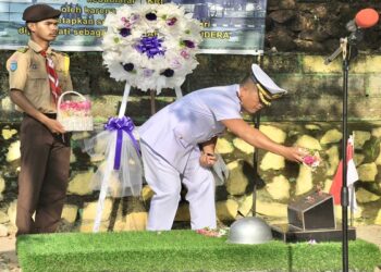 Jelang Hari Dharma Samudera tahun 2023, Komandan Lanal TBK pimpin upacara dan ziarah ke makam pahlawan