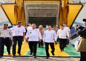 Gubernur Ansar Melepas Pelayaran Perdana KMP Bahtera Nusantara 03