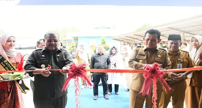 Untuk Tingkatkan Fasilitas Belajar, Gubernur Ansar Resmikan Laboratorium Kimia SMA Negeri 4 Karimun