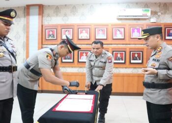 Kapolres Karimun Pimpin Upacara Sertijab Kasat Reskrim