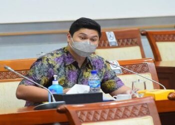 Komisi 1 DPR Puji Jenderal Dudung Sebagai Jenderal Santri yang Peduli Kesulitan Rakyat