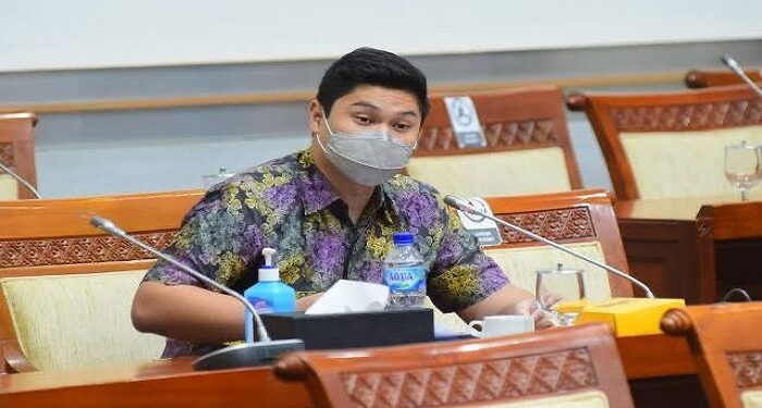 Komisi 1 DPR Puji Jenderal Dudung Sebagai Jenderal Santri yang Peduli Kesulitan Rakyat