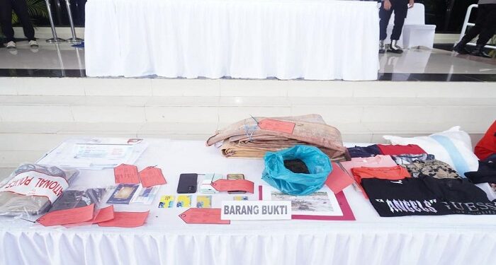 Polda Kepri Berhasil Ungkap Kasus Pembuatan Sertifikat Vaksin Ilegal di Batam