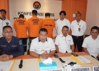 Tiga Orang Bandar Judi Online Situs “Raja Hoki” Ditangkap di Batam