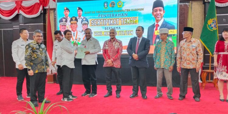 Kujungi Karimun, Wamen ATR/BPN Bangga dengan Pencapaian Hasil Kerja BPN Karimun