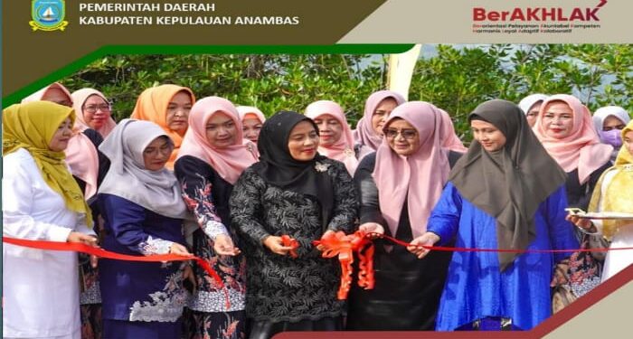 Ketua GOW Kabupaten Kepulauan Anambas Buka Pameran Seleksi Tilawatil Qur’an Ke -VIII Tingkat Kecamatan Siantan